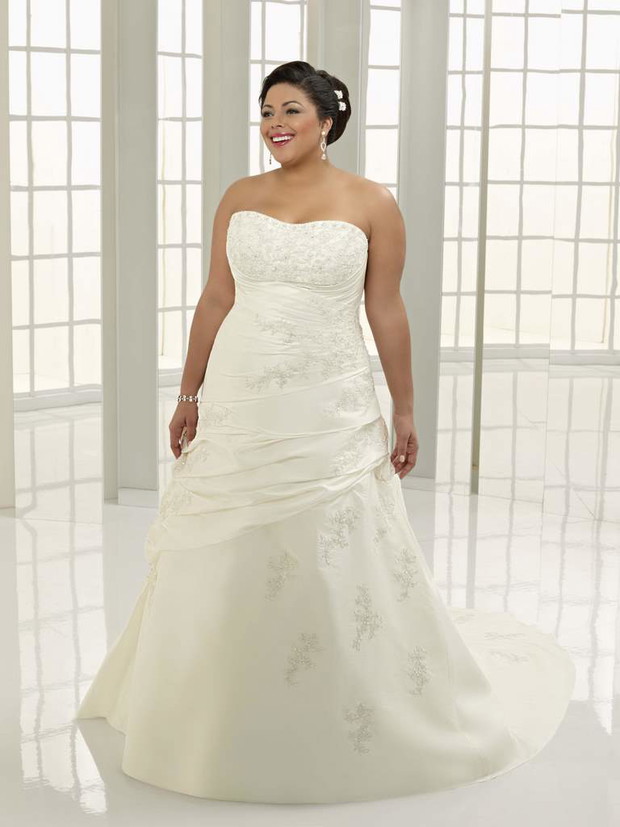 Mori Lee - kolekcja Julietta wiosna/lato 2010 - zdjęcie