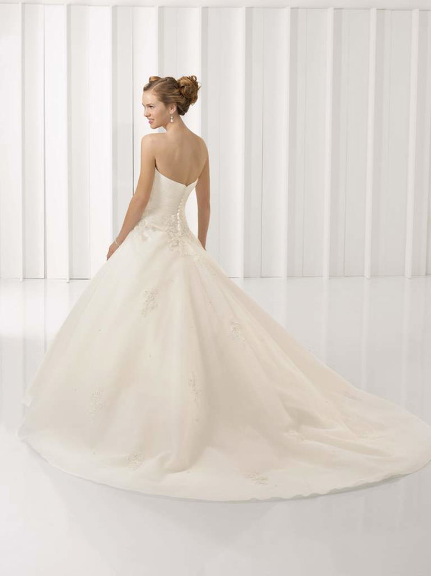 Najnowsza kolekcja Blu marki Mori Lee - zdjęcie