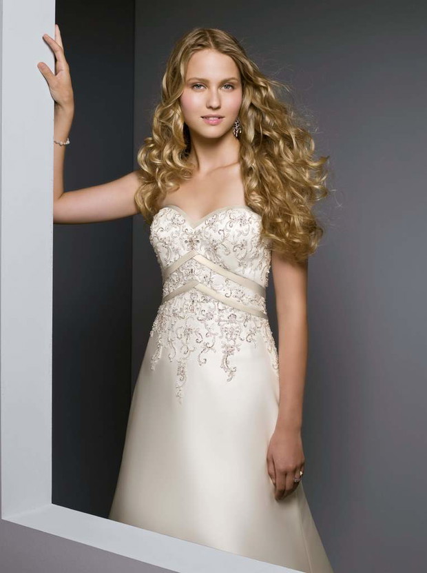 Wiosenno-letnia kolekcja Touch of Color marki Mori Lee - zdjęcie