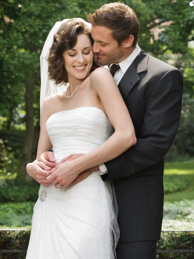 2be Bridal Elizabeth Darcy - suknie ślubne wiosna-lato 2010 - zdjęcie