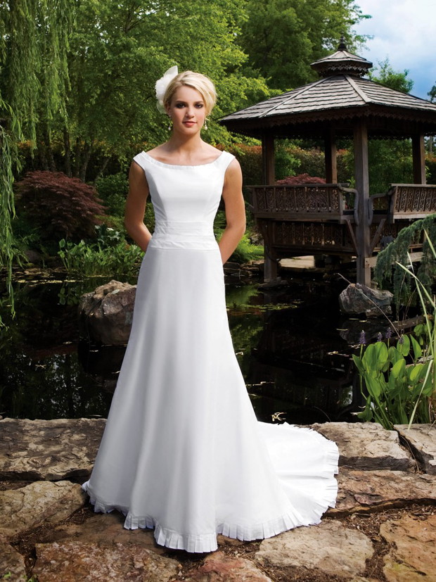 2be Bridal Elizabeth Darcy - suknie ślubne wiosna-lato 2010 - zdjęcie