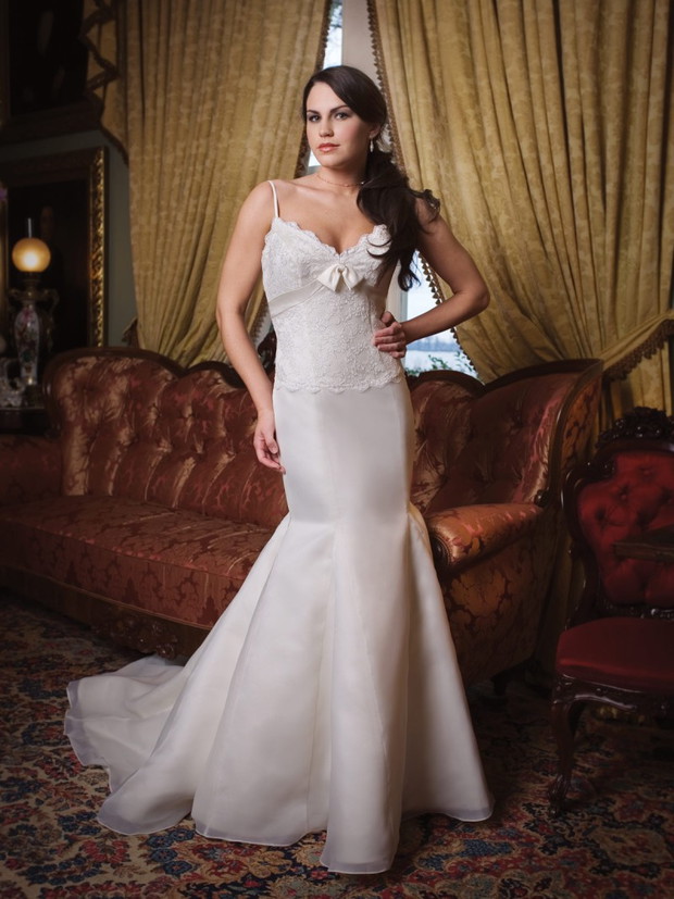 2be Bridal Elizabeth Darcy - suknie ślubne wiosna-lato 2010 - zdjęcie