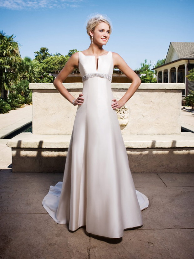 2be Bridal Elizabeth Darcy - suknie ślubne wiosna-lato 2010 - zdjęcie