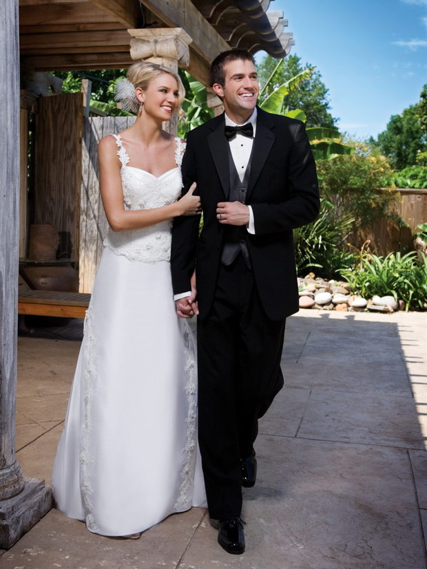 2be Bridal Elizabeth Darcy - suknie ślubne wiosna-lato 2010 - zdjęcie
