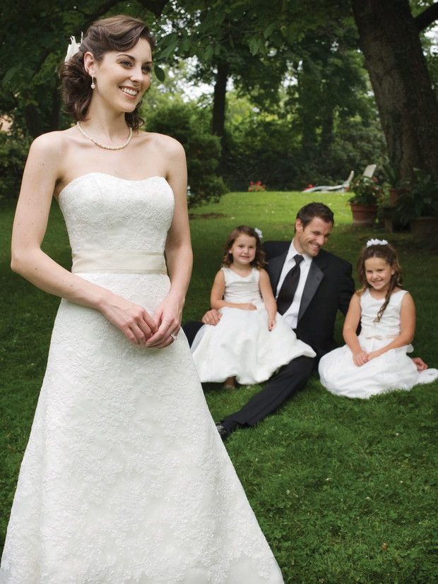 2be Bridal Elizabeth Darcy - suknie ślubne wiosna-lato 2010 - zdjęcie