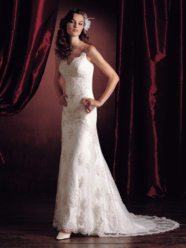 2be Bridal Elizabeth Darcy - suknie ślubne wiosna-lato 2010 - zdjęcie