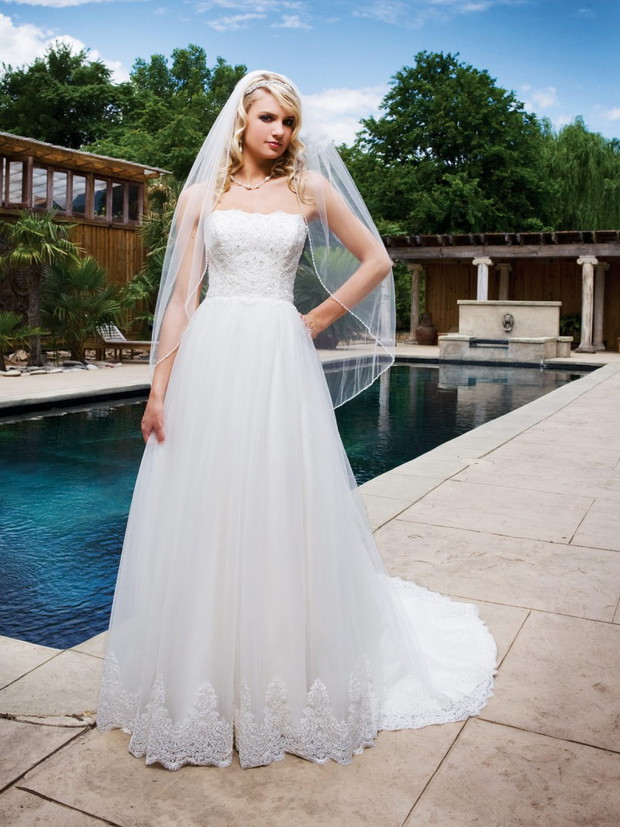 2be Bridal Elizabeth Darcy - suknie ślubne wiosna-lato 2010 - zdjęcie