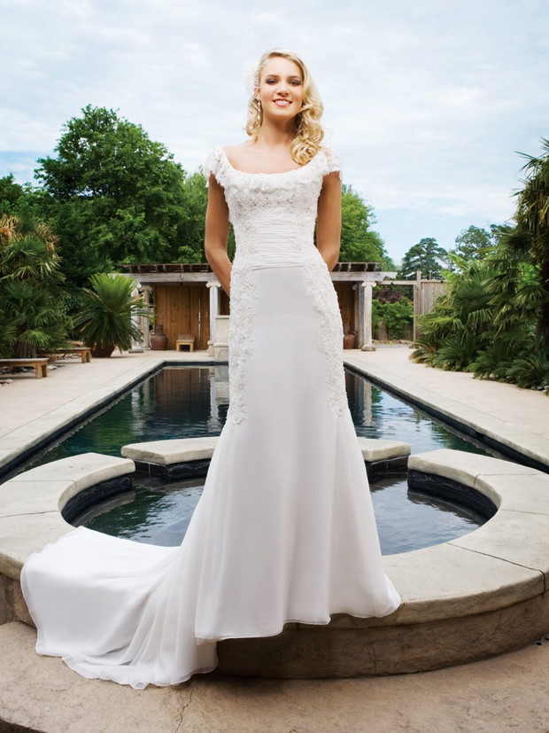 2be Bridal Elizabeth Darcy - suknie ślubne wiosna-lato 2010 - zdjęcie