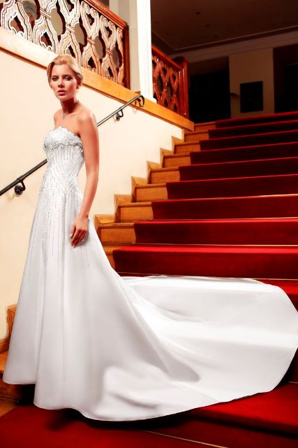 Allie Renee z kolekcji 2010 - zdjęcie
