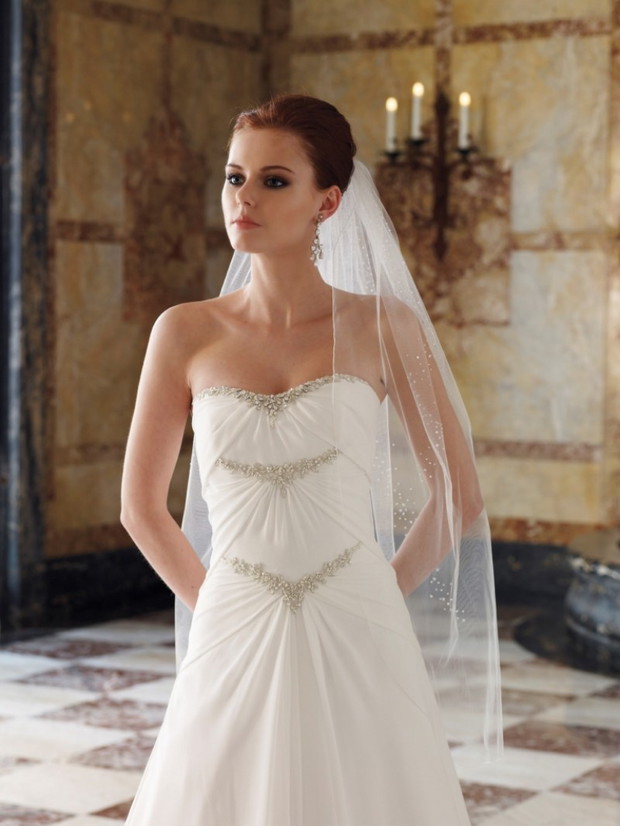 Kolekcja sukien ślubnych Sophia Tolli 2010 - zdjęcie