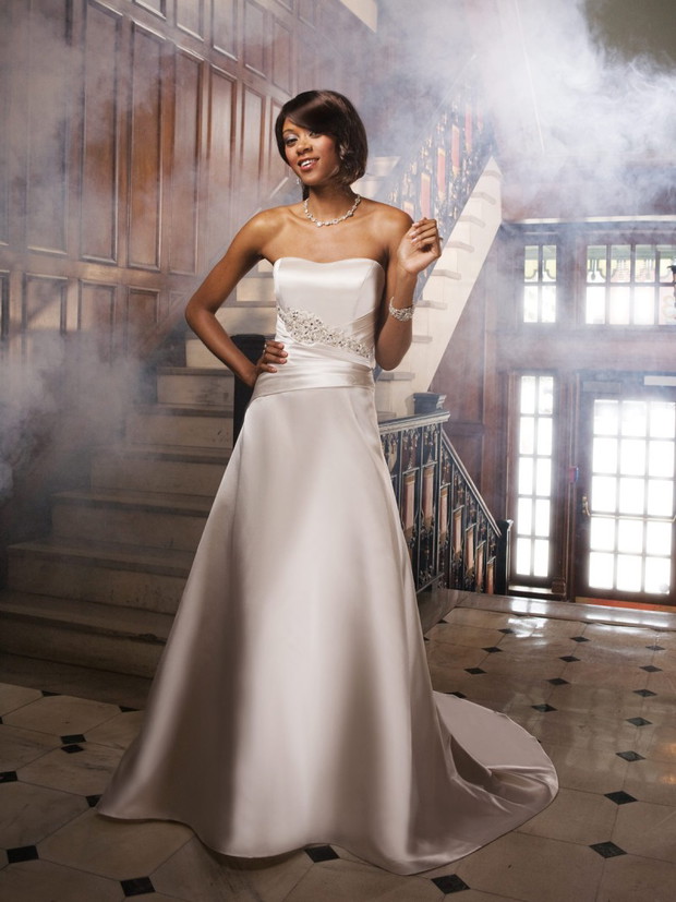 Wiosenno-letnia kolekcja sukien ślubnych 2be Bridal Isabella Chessari - zdjęcie