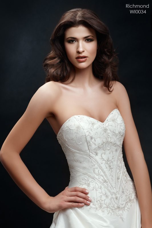 Suknie ślubne Wings Bridal wiosna/lato 2010 - zdjęcie