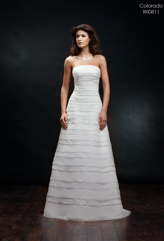 Suknie ślubne Wings Bridal wiosna/lato 2010 - zdjęcie