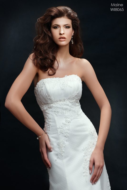 Suknie ślubne Wings Bridal wiosna/lato 2010 - zdjęcie