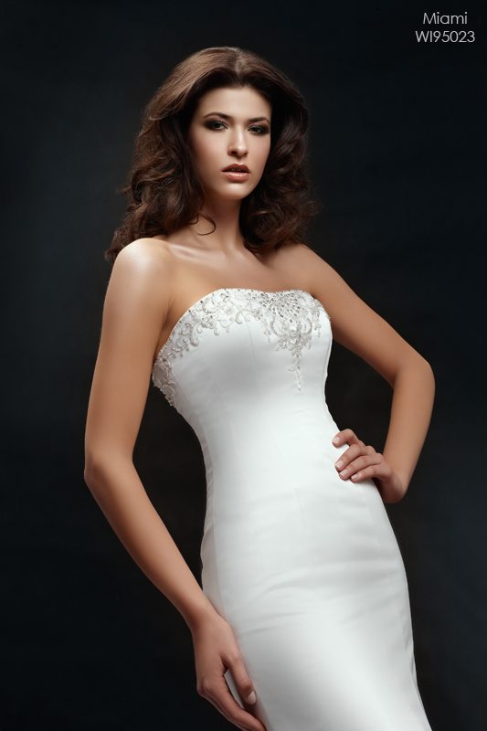 Suknie ślubne Wings Bridal wiosna/lato 2010 - zdjęcie