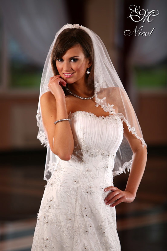 Emmi Mariage - suknie ślubne 2009 - zdjęcie