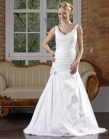 Suknie ślubne Satine - kolekcja 2010 - zdjęcie