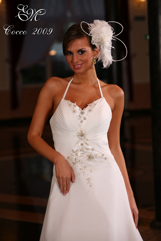 Kolekcja sukien ślubnych Emmi Mariage 2009 - zdjęcie