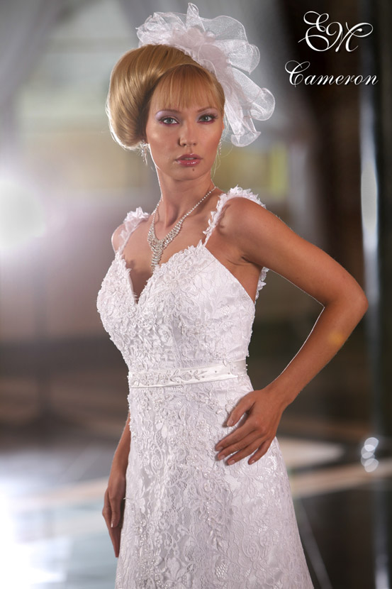 Suknie ślubne Emmi Mariage 2009 - zdjęcie