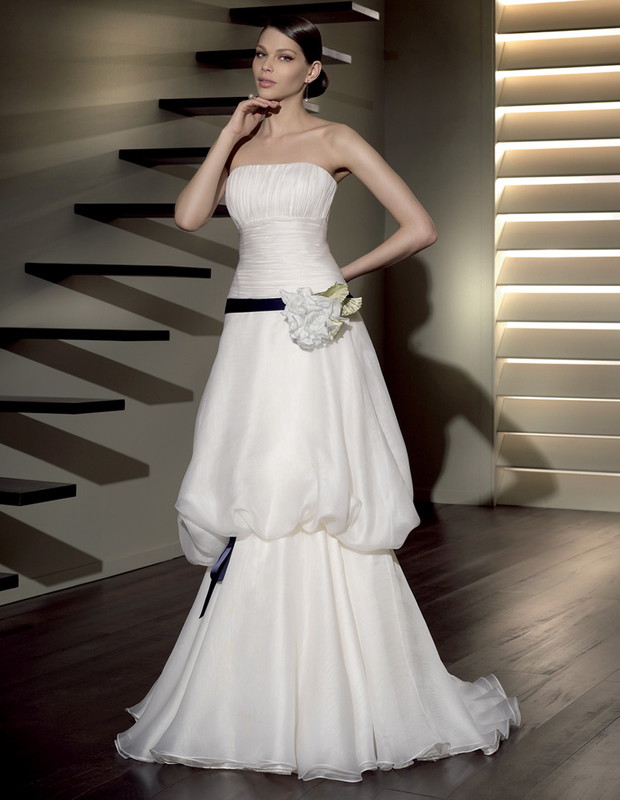 Suknie ślubne Novia d'Art 2010 - zdjęcie
