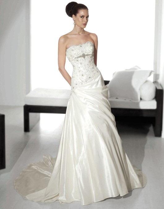 Fara Sposa - suknie ślubne na wiosnę i lato 2010 - zdjęcie