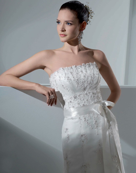 Fara Sposa - suknie ślubne na wiosnę i lato 2010 - zdjęcie