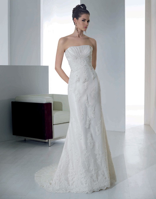 Fara Sposa - suknie ślubne na wiosnę i lato 2010 - zdjęcie