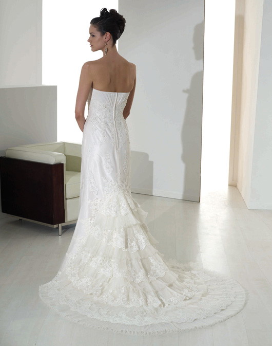 Fara Sposa - suknie ślubne na wiosnę i lato 2010 - zdjęcie