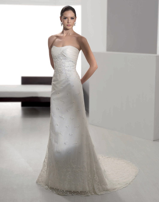 Fara Sposa - suknie ślubne na wiosnę i lato 2010 - zdjęcie