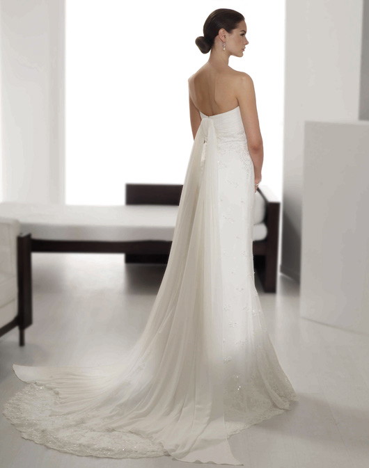 Fara Sposa - suknie ślubne na wiosnę i lato 2010 - zdjęcie