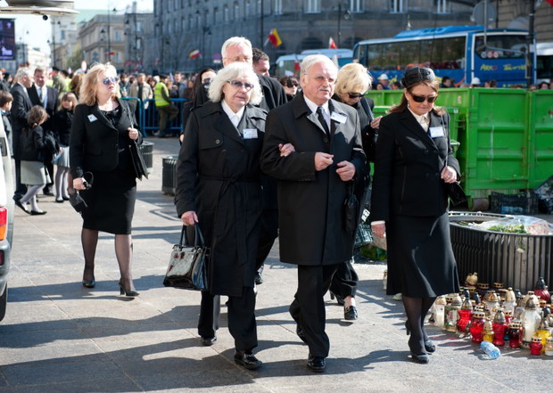Ceremonia pogrzebowa pary prezydenckiej - zdjęcie