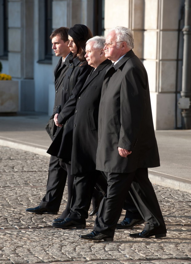 Ceremonia pogrzebowa pary prezydenckiej - zdjęcie