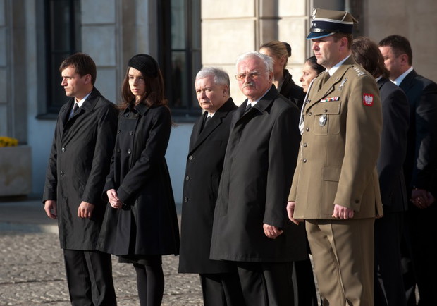 Ceremonia pogrzebowa pary prezydenckiej - zdjęcie