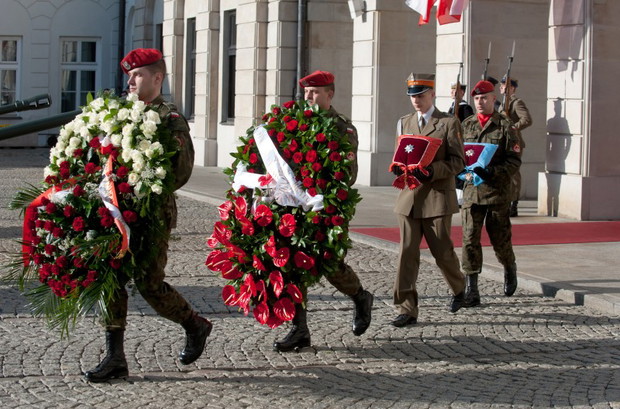Ceremonia pogrzebowa pary prezydenckiej - zdjęcie