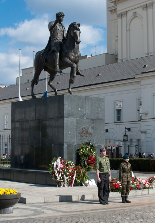 Ceremonia pogrzebowa pary prezydenckiej - zdjęcie