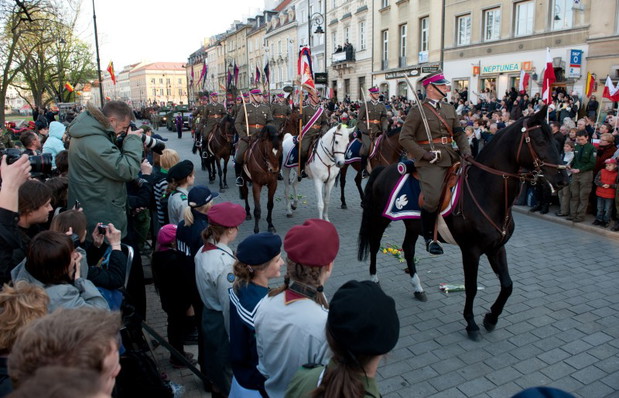 Ceremonia pogrzebowa pary prezydenckiej - zdjęcie