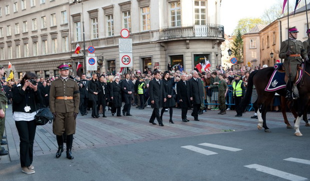 Ceremonia pogrzebowa pary prezydenckiej - zdjęcie