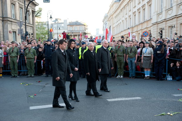 Ceremonia pogrzebowa pary prezydenckiej - zdjęcie