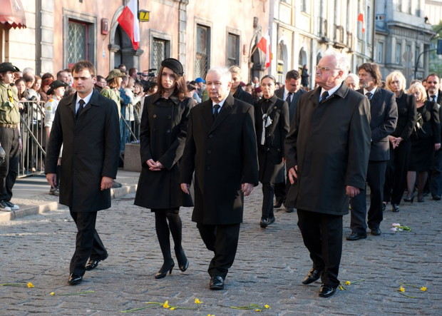 Ceremonia pogrzebowa pary prezydenckiej - zdjęcie