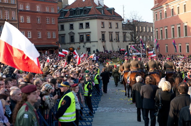 Ceremonia pogrzebowa pary prezydenckiej - zdjęcie