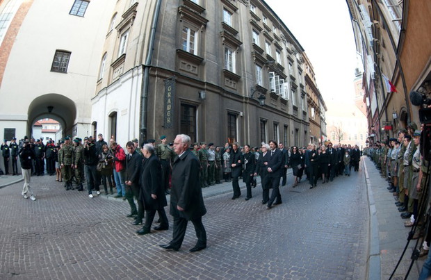 Ceremonia pogrzebowa pary prezydenckiej - zdjęcie