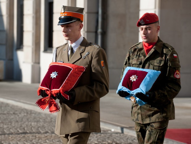 Ceremonia pogrzebowa pary prezydenckiej - zdjęcie