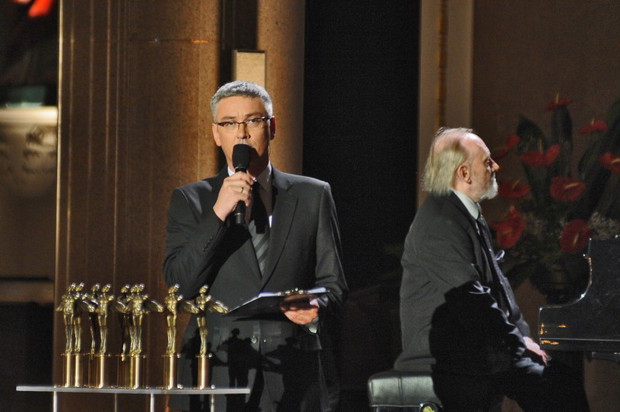 Fryderyk 2010 - Artyści w hołdzie ofiarom katastrofy lotniczej w Smoleńsku - zdjęcie