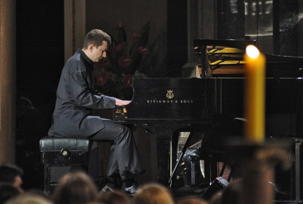 Fryderyk 2010 - Artyści w hołdzie ofiarom katastrofy lotniczej w Smoleńsku - zdjęcie