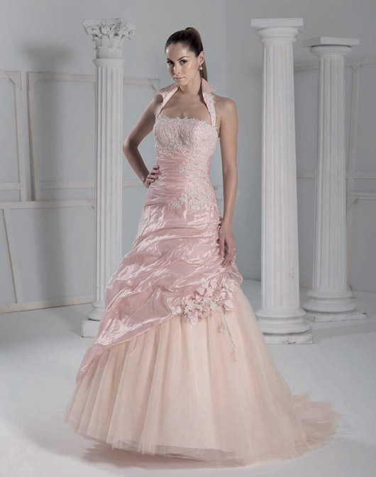 Kolekcja sukien ślubnych Fara Sposa 2009 - zdjęcie