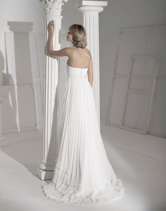 Kolekcja sukien ślubnych Fara Sposa 2009 - zdjęcie