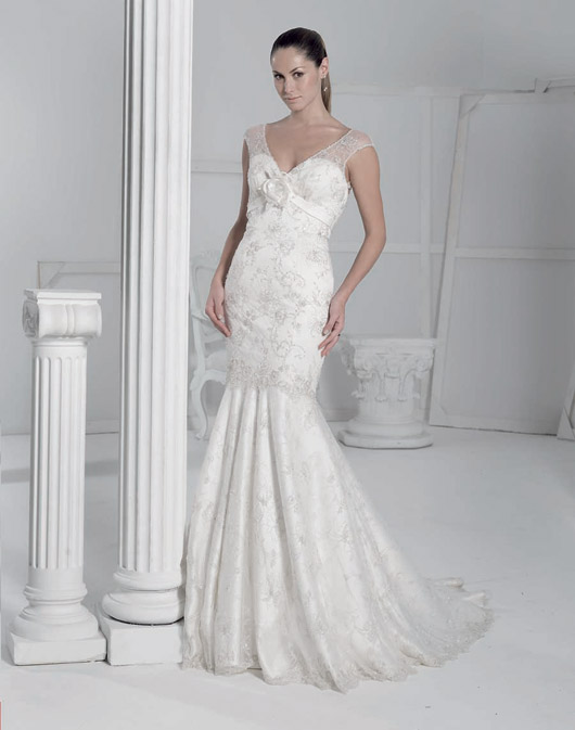 Kolekcja sukien ślubnych Fara Sposa 2009 - zdjęcie