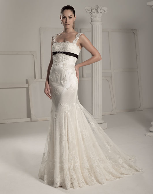 Kolekcja sukien ślubnych Fara Sposa 2009 - zdjęcie