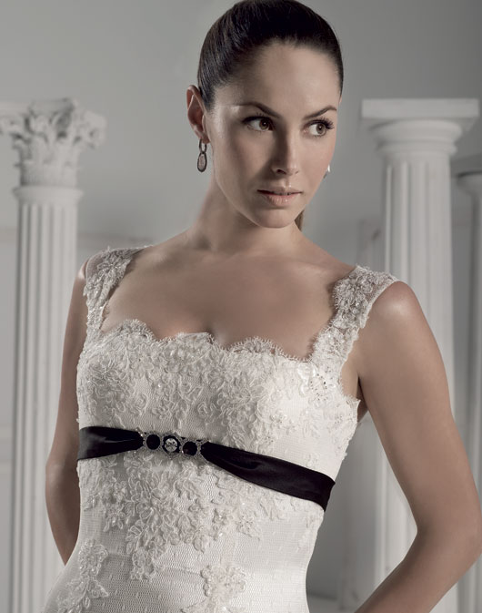 Kolekcja sukien ślubnych Fara Sposa 2009 - zdjęcie