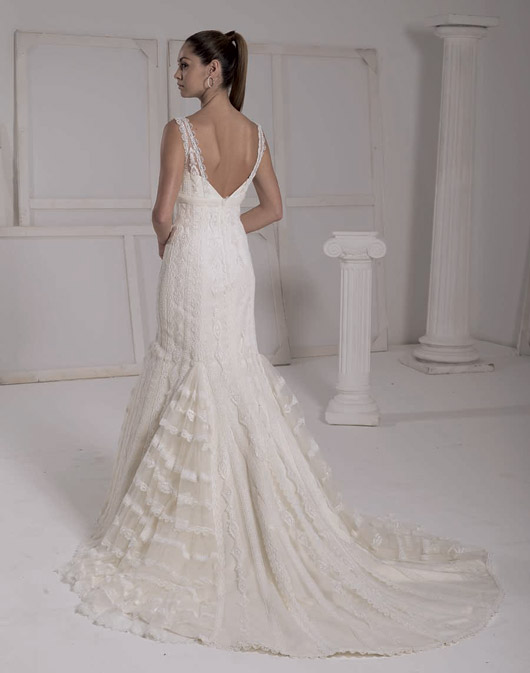 Kolekcja sukien ślubnych Fara Sposa 2009 - zdjęcie